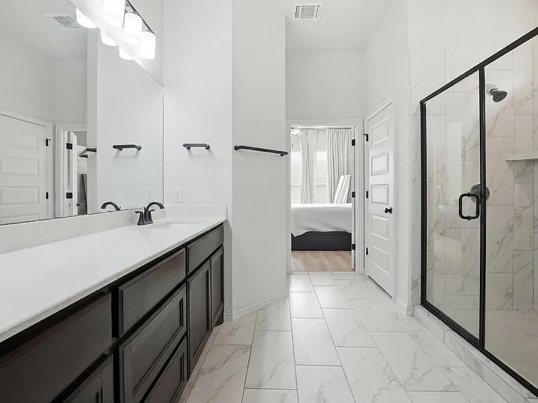 12901 Stanford Dr — Photo 10