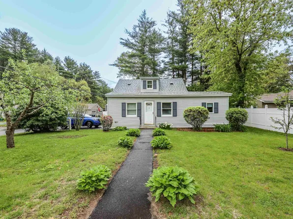 8 McLaughlin Avenue, Salem, NH 03079