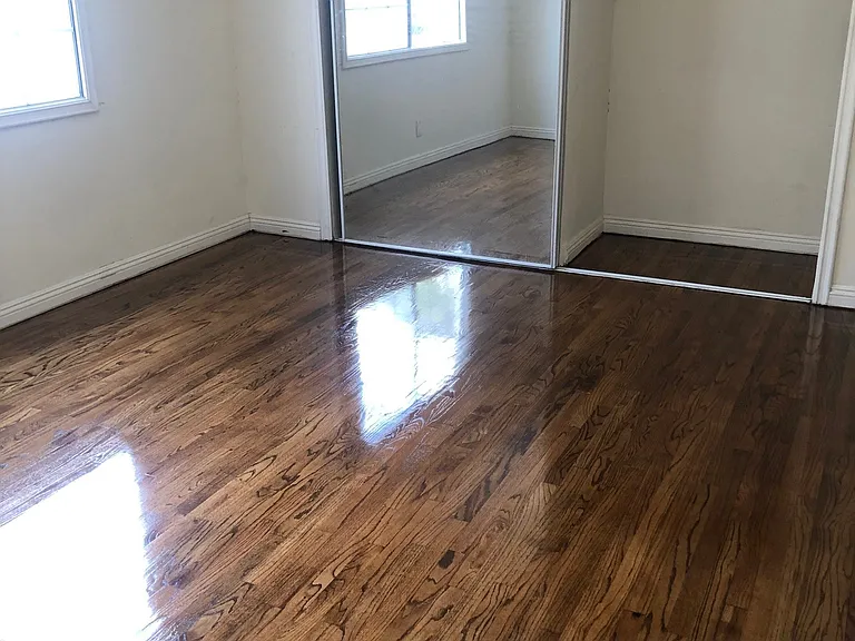 1714 laurel canyon — Photo 3