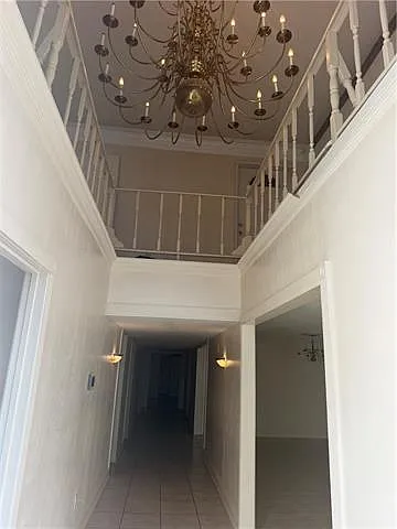 5 bed, 3.0 bath, 3010 sqft, $3,500 — Photo 2