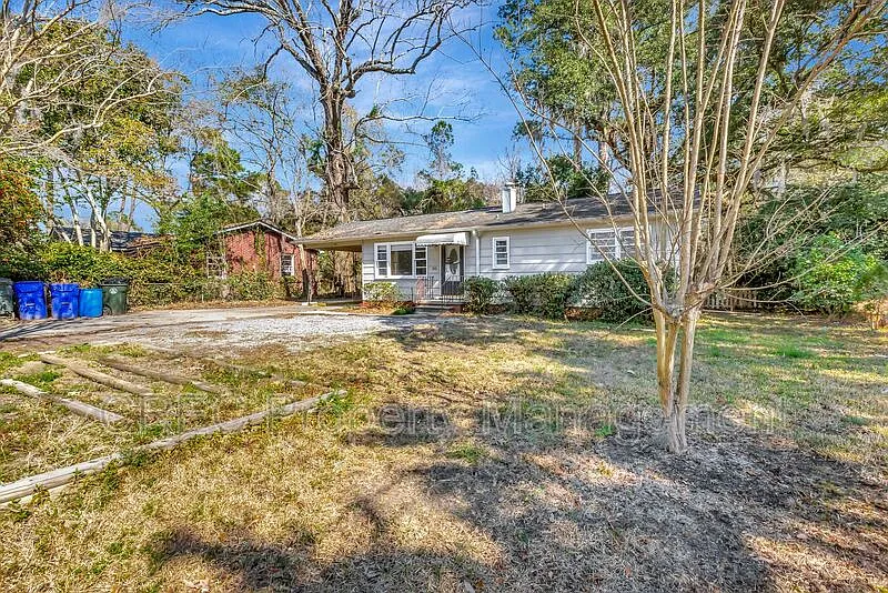 Building Photo - 848 Savage Rd
