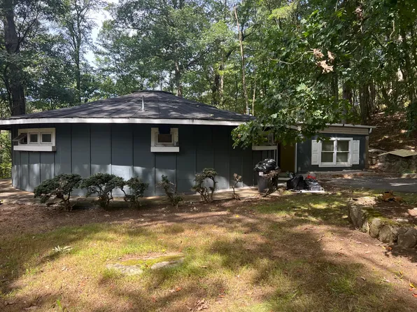 117 Evergreen Ave, Hopatcong, NJ 07843