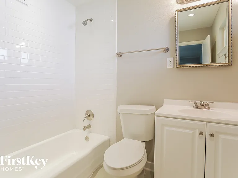 3439 Timberview Rd — Photo 10