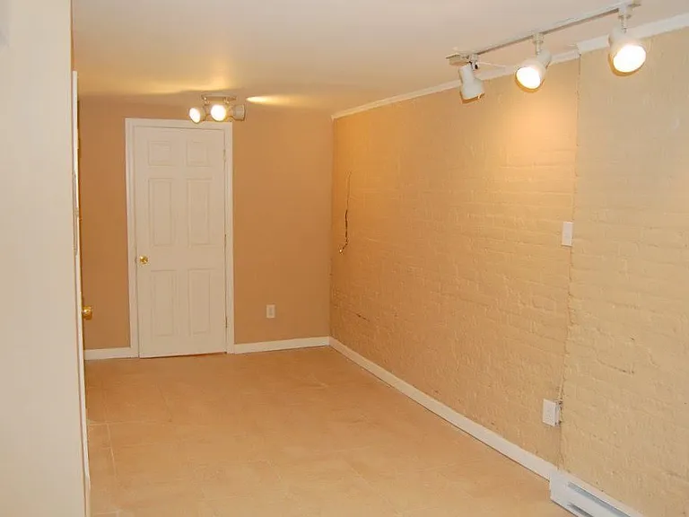 320 Jefferson St #GRF — Photo 4