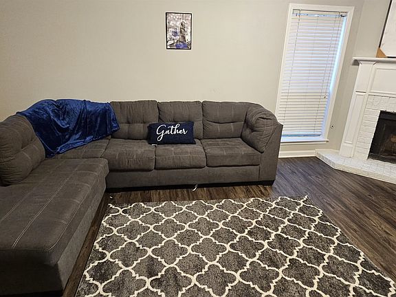 2nd image of 8677 Ashley Glen Cir