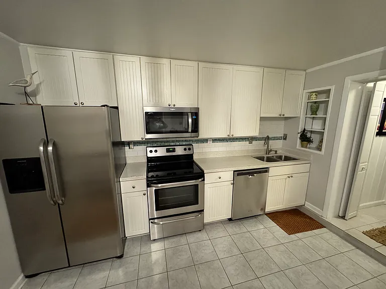 105 58th St #2 — Photo 9