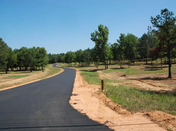 Hope Springs Dr, Columbus, MS 39702