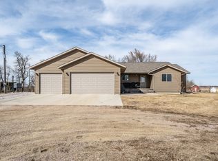 48256 Logan St, Dell Rapids, SD 57022