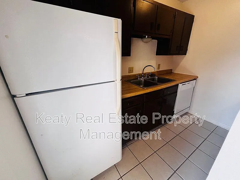 2 bed, 1.5 bath, 1000 sqft, $875 — Photo 4
