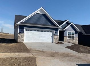 1120 Olde Brandy Ln, Davenport, IA