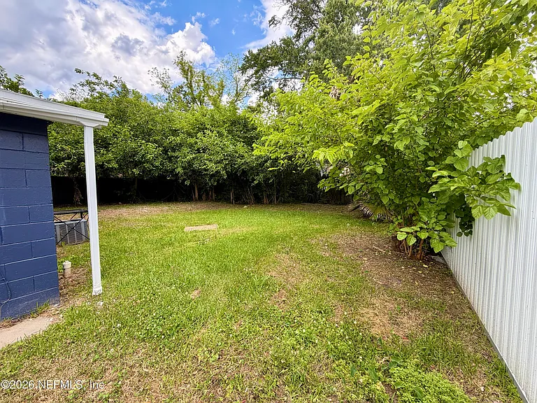 5903 Droad St — Photo 17