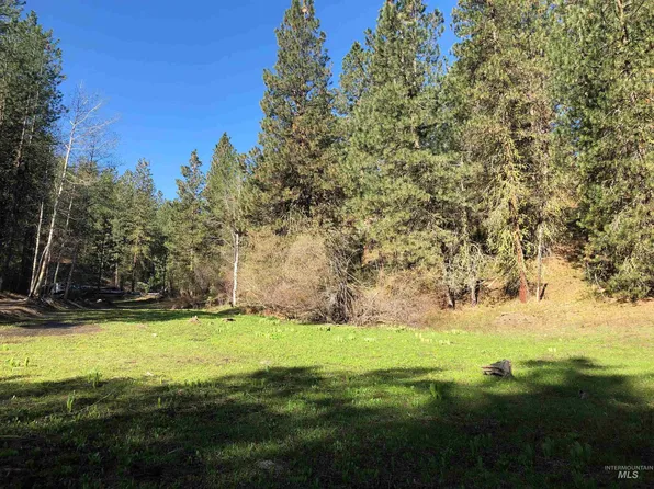 Sunset Trl, Banks, ID 83602