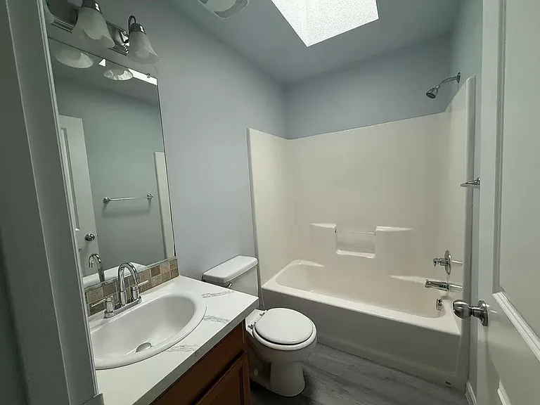 2546 SE 111th Ave — Photo 6