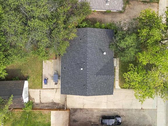 3rd image of 9822 SE 80th Ave