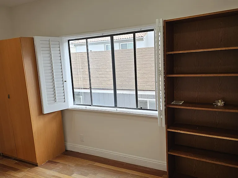 10620 Eastborne Ave #202 — Photo 9