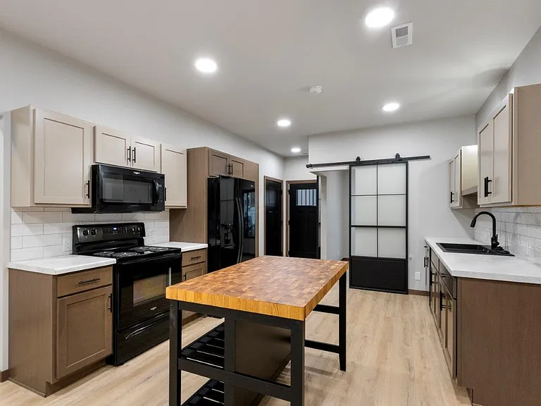 Trails Head Townhomes — Photo 16