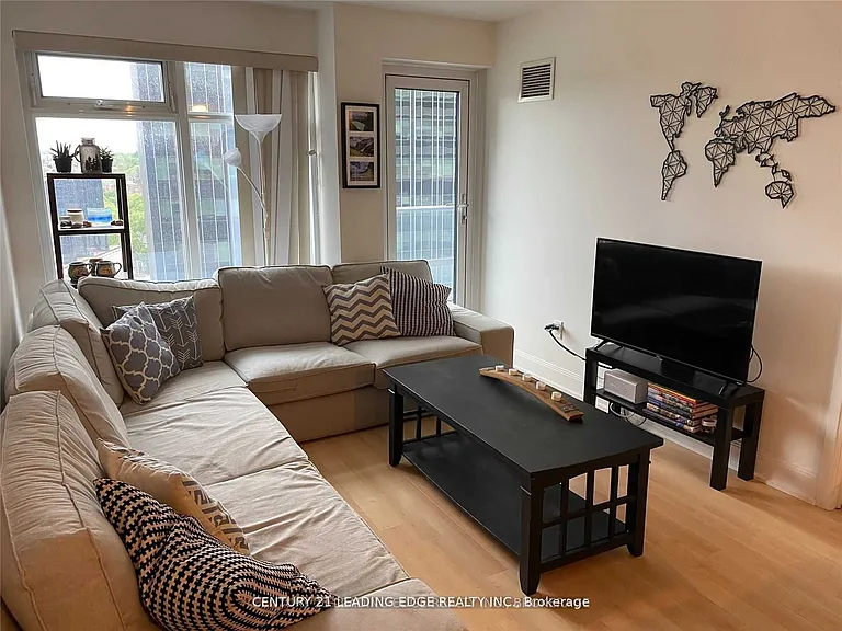 2191 Yonge St #1207 — Photo 17