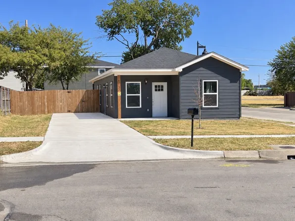 1137 Stella St, Fort Worth, TX 76104
