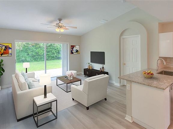5th image of 30937 Midtown Ct