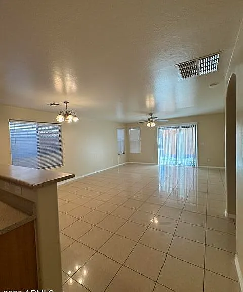 632 S 152nd Ln — Photo 3