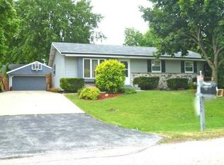 2855 Stonebridge Dr, Racine, WI 53404