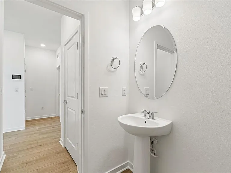 6669 Asbury Barnes Ln — Photo 45