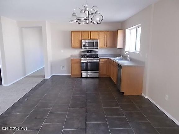 4th image of 318 E Western Hemlock Pl