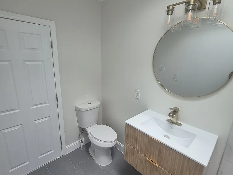 6010 N Lambert St — Photo 19