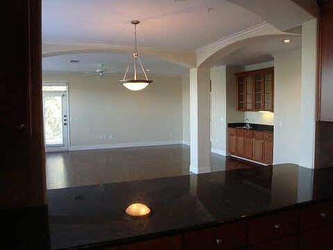 4th image of 500 W Waters Edge Way