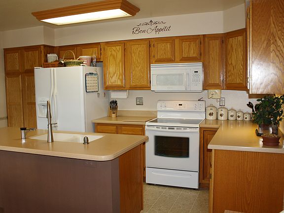 New appliances, island