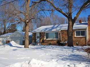 2668 Pascal St N, Roseville, MN 55113