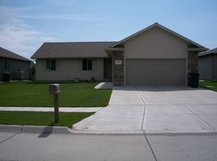 4191 Vermont Ave, Grand Island, NE 68803