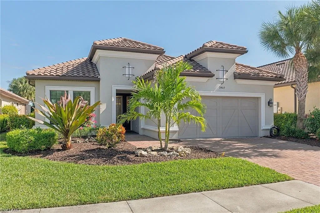 3 bed, 3.0 bath, 2275 sqft, $18,000 — Photo 1