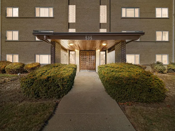 535 S Cleveland Ave APT 404, Arlington Heights, IL 60005