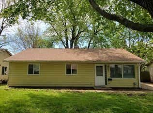 1709 Burnetta St, Champaign, IL 61821