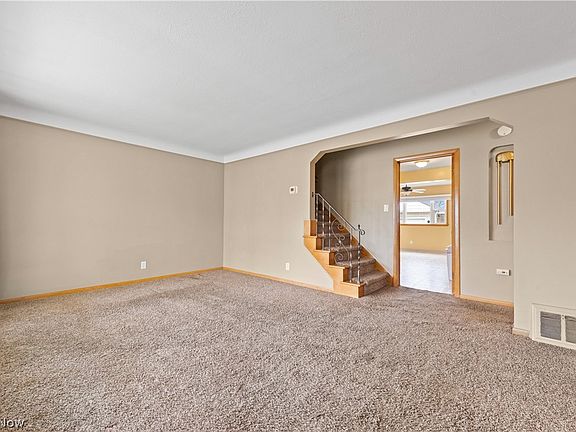 4th image of 4718 Southwood Dr