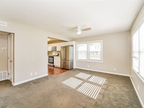4th image of 2910 Elmwood St