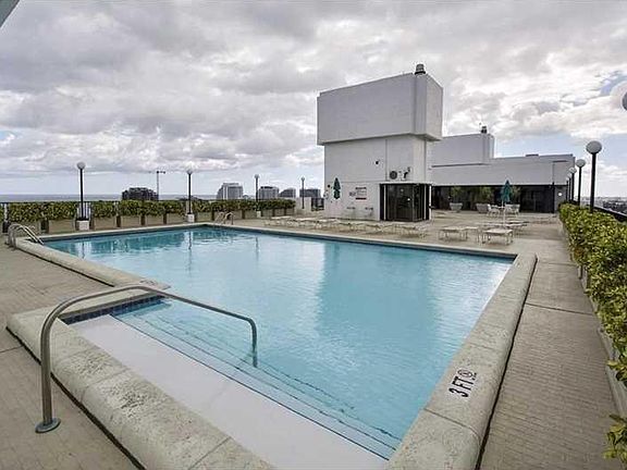 4th image of 936 Intracoastal Drive #21 A