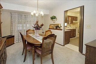 4th image of 109 McArthur Dr