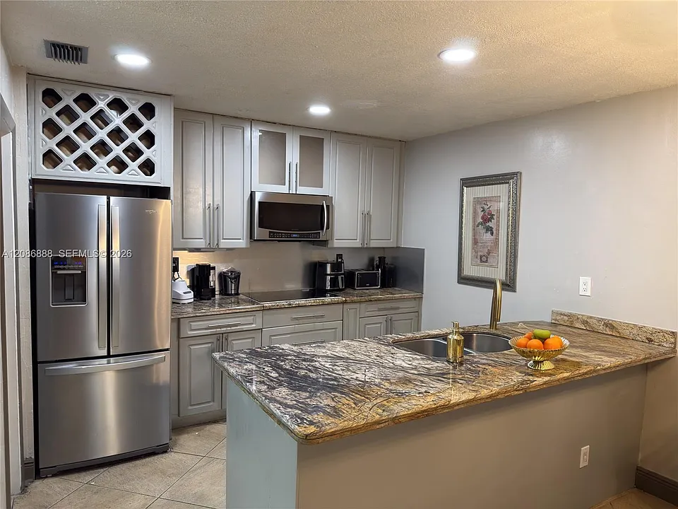 1250 SW 113th Ter #201