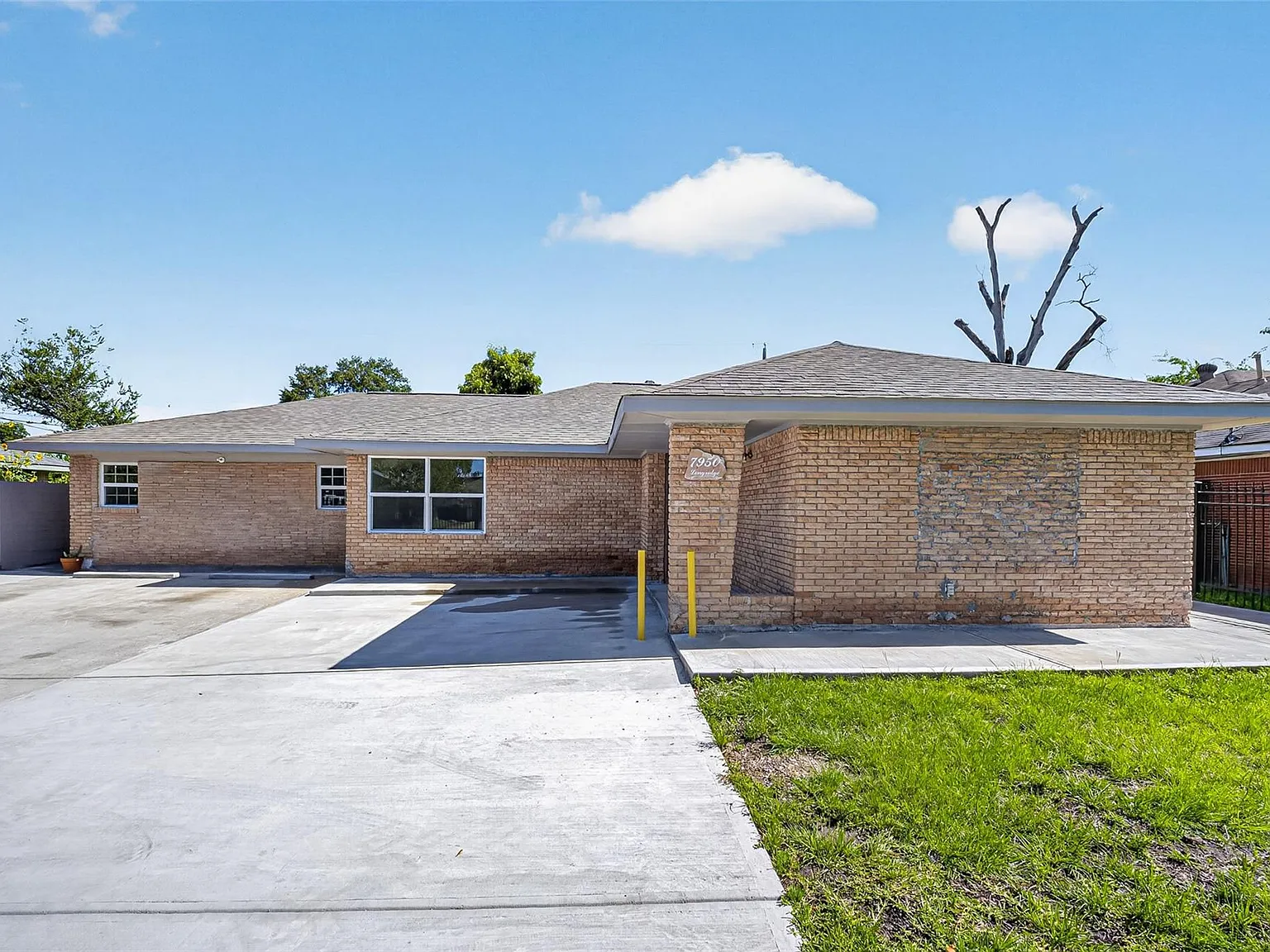 6 bed, 5.0 bath, $3,000 — Photo 2