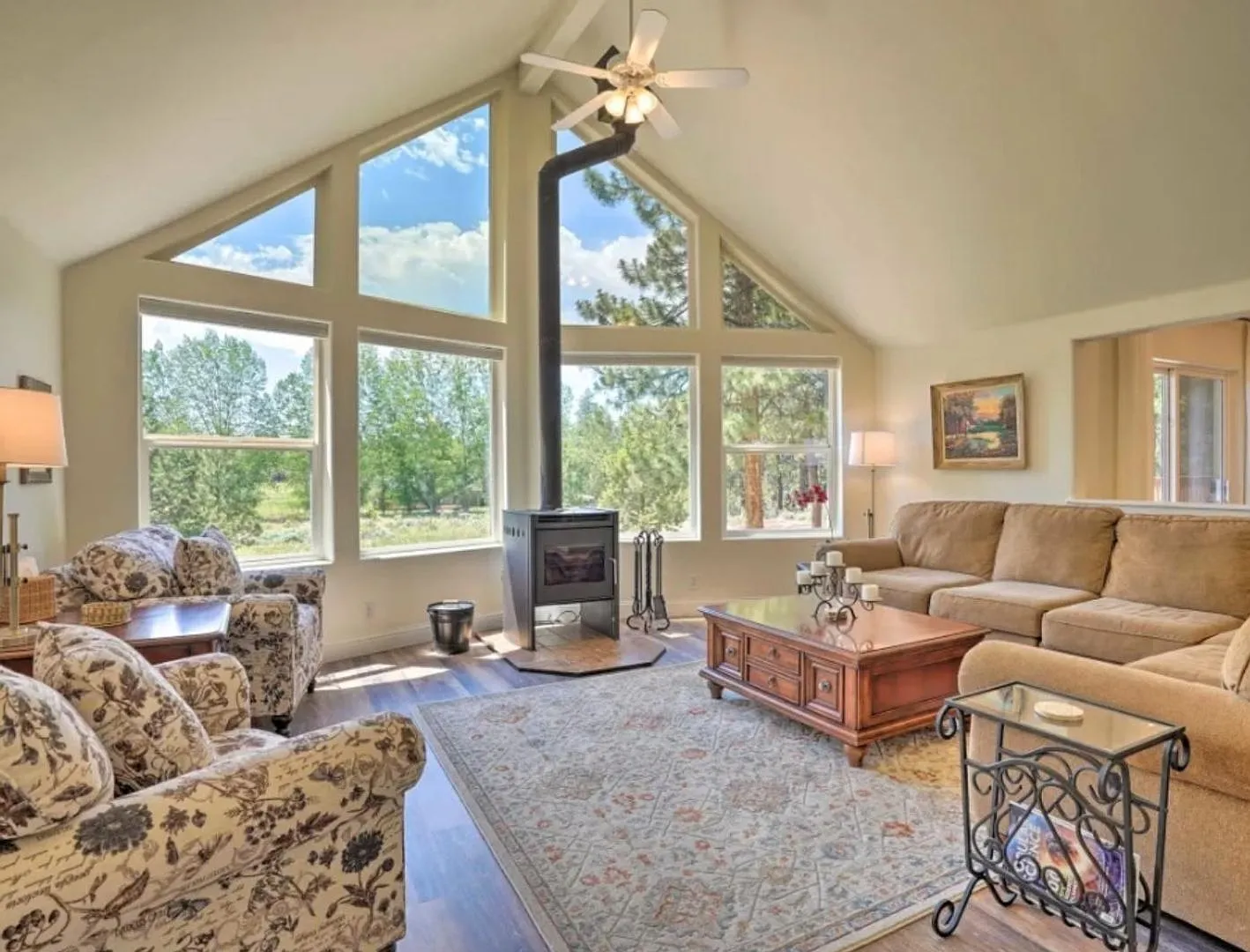 Beautiful home, 4 Bed, 3 Bath Home on 9.65 Acres — Photo 4