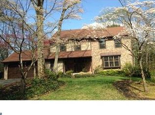2 Wyndham Rd, Voorhees, NJ 08043