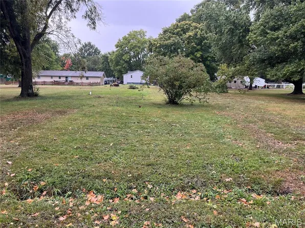 1115 N Locust St, Litchfield, IL 62056