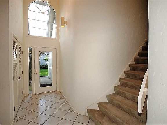 2nd image of 12 Bordeaux Ln