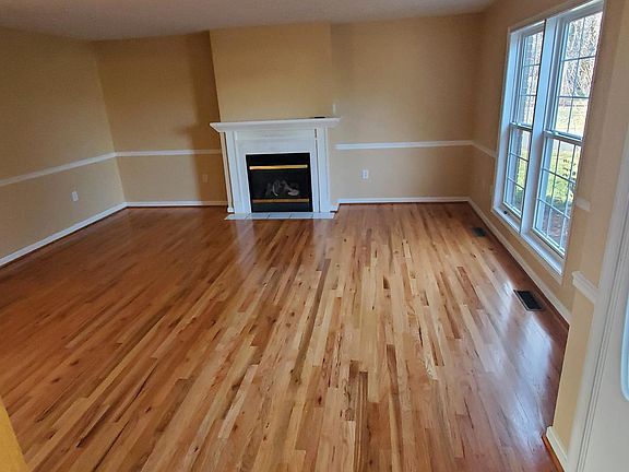 2nd image of 113 Plainfield Dr