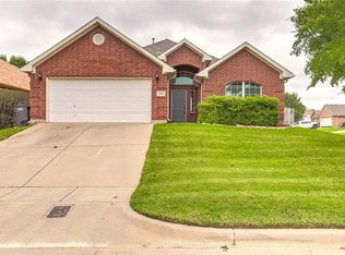 6221 Gillispie Dr, Fort Worth, TX 76132