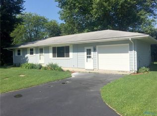 111 Blackman Rd, Bradner, OH 43406