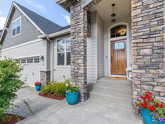 3rd image of 815 Mountaingate Dr