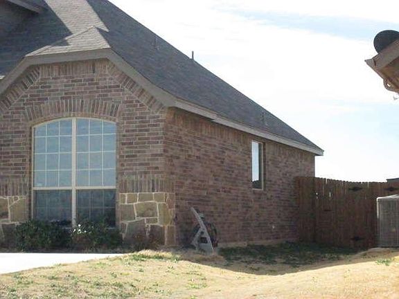 2nd image of 425 Commonwealth Dr